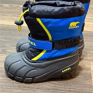 Sorel Kids Black and Blue Snow Boots with Yellow Accents